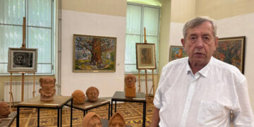 «Традиції на полотні»: народний художник України Тарас Данилич представив в Ужгороді виставку робіт з нагоди 80-річчя ФОТО