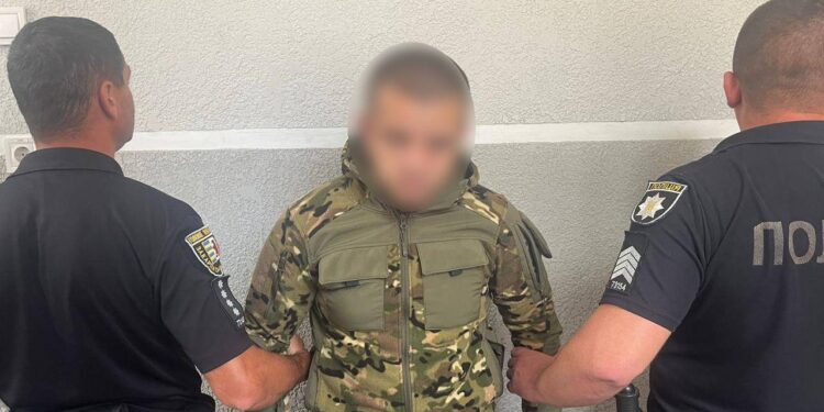 У Барбові чоловік з ножем напав на сусіда: постраждалий у лікарні (ФОТО)