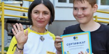 У Дніпрі відкрили центр життєстійкості на базі соціального житла, яке облаштував Фонд Ріната Ахметова