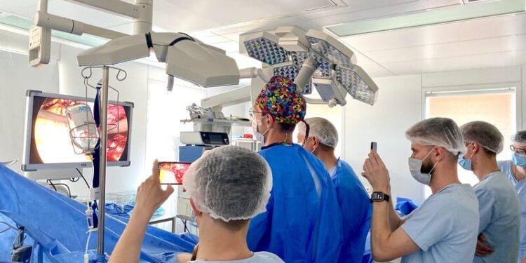 У Національному інституті раку правоохоронці викрили схему привласнення понад 200 млн грн на закупівлях