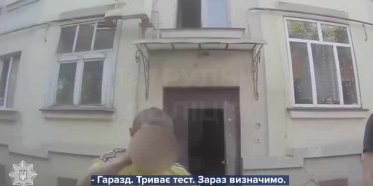 В Ужгороді п’яний водій вчинив ДТП на чужому авто (ФОТО)