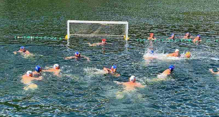 В Ужгороді відбувся ветеранський турнір із водного поло