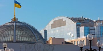 Виїзд за кордон для чоловіків віком до 22 років. У Раді розкрили деталі ініціативи