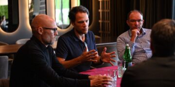 Влада та інвестори домовляються про відновлення “Flex” у Мукачеві (ФОТО)