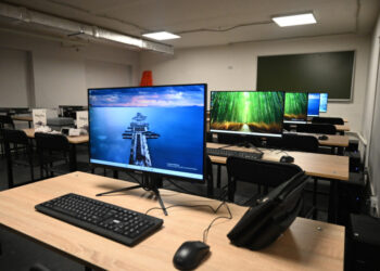 З початку навчального року на Закарпатті працюватимуть 45 осередків для вивчення курсу «Захист України»