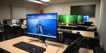 З початку навчального року на Закарпатті працюватимуть 45 осередків для вивчення курсу «Захист України»