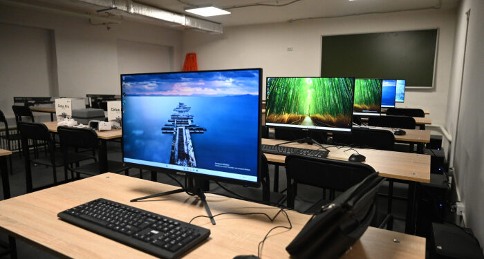 З початку навчального року на Закарпатті працюватимуть 45 осередків для вивчення курсу «Захист України»