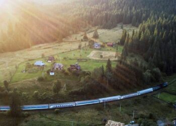 З вересня курсуватимуть нові поїзди на маршрутах Чоп — Кременчук та Ясіня — Кропивницький –