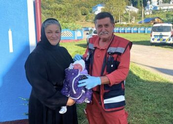 У капличці біля монастиря знайшли немовля — Закарпаття