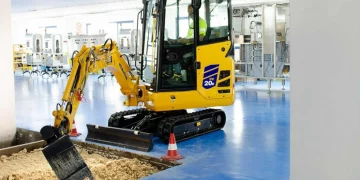 Komatsu представив електричний міні-екскаватор PC20E-6 – Техніка