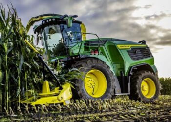 John Deere оновлює техніку для кормозаготівлі та молочного виробництва – Техніка