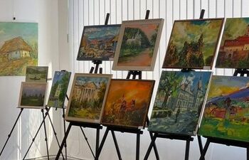 У Мукачеві презентують виставку “Люблю тебе, моя країно”. Свої роботи показали 50 митців — Ужгород