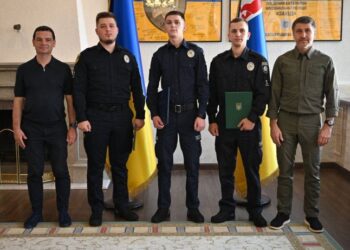 Відзначено поліцейських, які запобігли теракту в школі на Закарпатті — Закарпаття