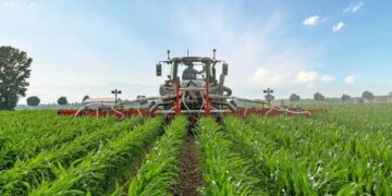 Pöttinger випустить оновлений культиватор Flexcare – Техніка