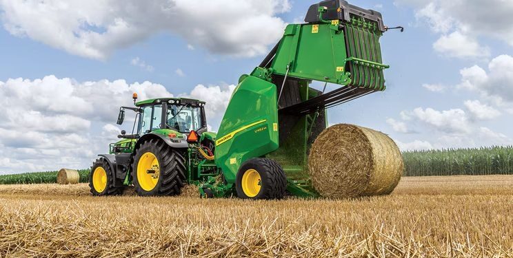 John Deere представив прес-підбирач V452M для силосу та важких культур – Техніка