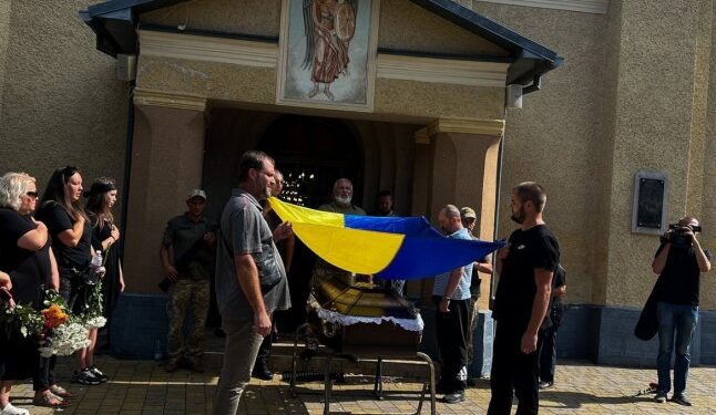 Мукачево провело в останню путь полеглого воїна — Закарпаття