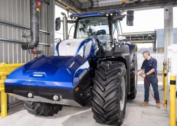 New Holland відкрила замовлення на новий трактор на метані – Техніка