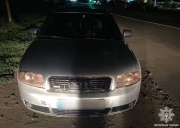 Водій, якого зупинили вночі в обласному центрі, має сплатити понад 40 тисяч штрафу — Закарпаття