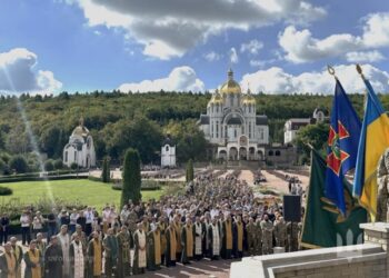 У Всеукраїнському військовому паломництві взяли участь родини загиблих воїнів 128 бригади — Закарпаття