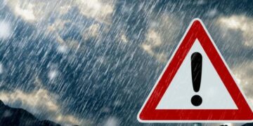 Сильні опади накриють область: людей просять бути готовими до негоди — Закарпаття