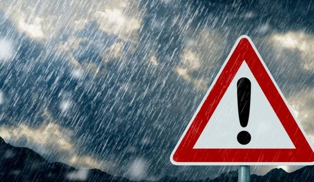 Сильні опади накриють область: людей просять бути готовими до негоди — Закарпаття
