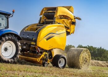 New Holland представила нові рулонні прес-підбирачі Roll-Belt PLUS – Техніка