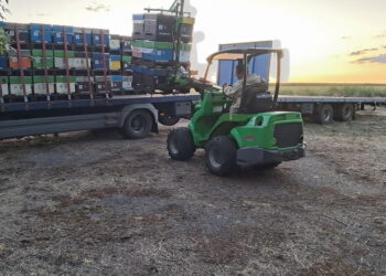 Мобільний застосунок фіксує переміщення та розміщення бджолосімей – Техніка