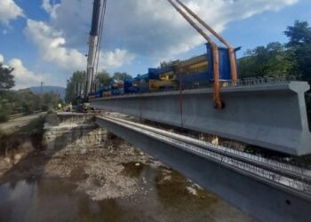 На під’їзді в Жденієво відновлюють міст, який раніше обвалився — Закарпаття
