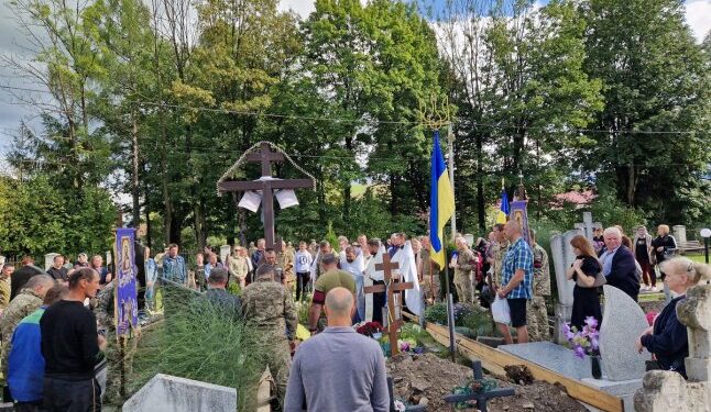 В Ясінянській громаді попрощались із воїном — Закарпаття