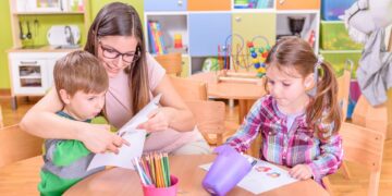 Коли День вихователя 2025: дата свята — Закарпаття