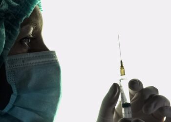 Державне підприємство планує закупівлю ліків з обмеженою конкуренцією, що загрожує бюджету збитками – ЗМІ