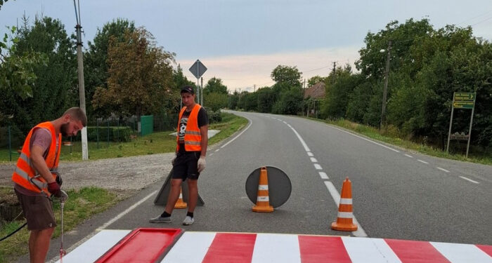 До початку навчального року в області дорожники облаштували пів сотні пішохідних переходів біля шкіл та садочків