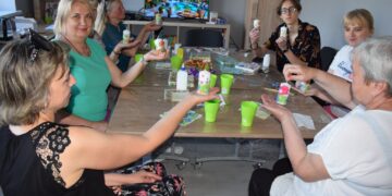 Допомога для ВПО та місцевих: волонтери з Луганщини відкрили центр у Сваляві –