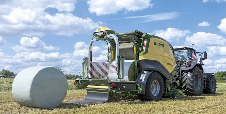 Krone представив продуктивний прес-підбирач з обмотуванням тюків – Техніка