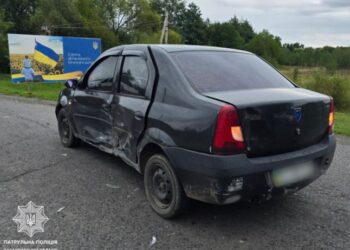 Патрульні розшукали жінку, яка втекла з місця ДТП — Закарпаття