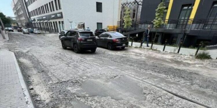 Економіка: Місто розпочне реконструкцію вул. Залізничної тільки після викупу й демонтажу приватної будівлі