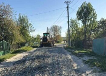 Економіка: Щебенем та асфальтом у Львівській громаді утрамбували більше як 40 ґрунтових доріг. Де ще ремонтуватимуть