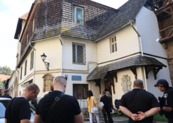 Економіка: З приміщення в центрі Львова примусово виселили держустанову