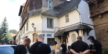 Економіка: З приміщення в центрі Львова примусово виселили держустанову