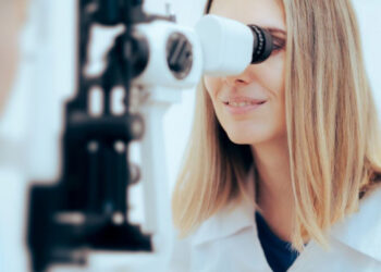 Консультація офтальмолога: коли, чому і як вона проходить