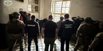 «Кримінальний авторитет» із Сваляви координував незаконне переправлення чоловіків через кордон (ФОТО)