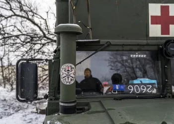 Медикам в прифронтовых регионах повысили зарплаты – Здоров’я