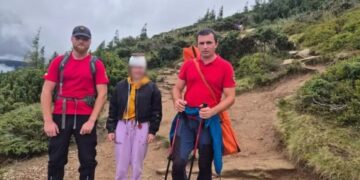 На Говерлі травмувалася 18-річна туристка із Закарпаття (ФОТО)