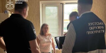 На Закарпатті лікарів викрили на хабарах за продовження групи інвалідності (ФОТО)