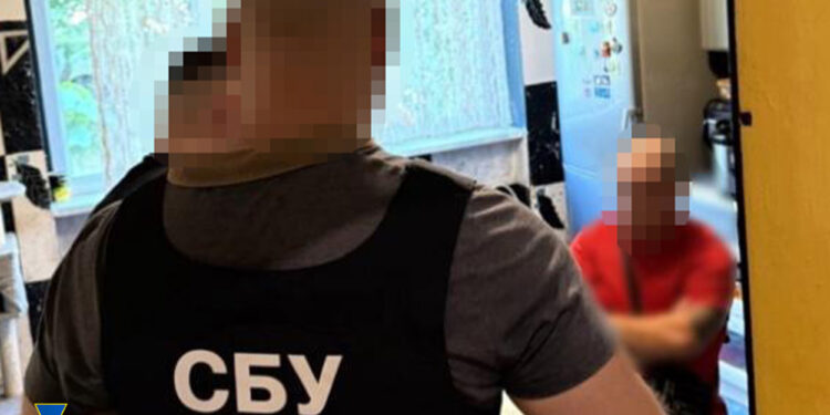 На Закарпатті СБУ викрила інтернет-агітаторів, які допомагали ухилянтам (ФОТО)