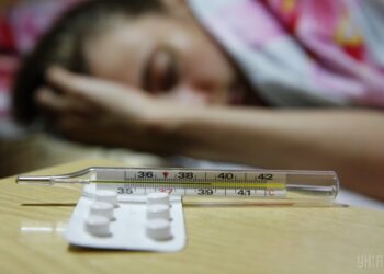 На Закарпатті за тиждень понад 3 тисячі хворих на грип та ГРВІ
