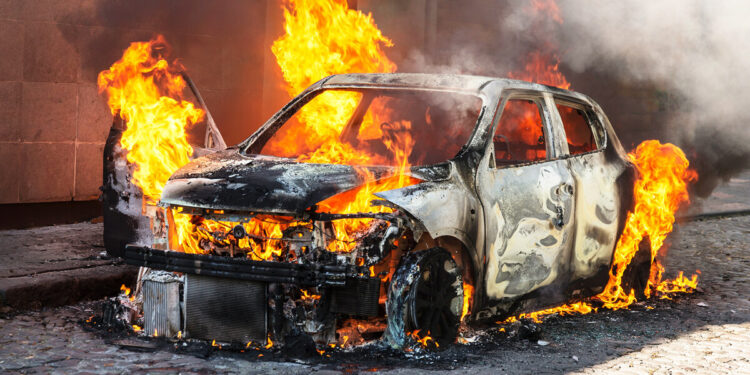 На Закарпатті за вихідні горіли два легкові автомобілі