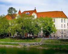 Названі найкращі школи Ужгорода 2025 року: хто увійшов до топ-10 –