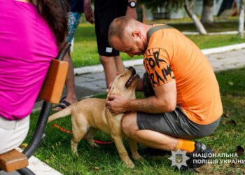 Операція “Друг для Героя”: поліція Закарпаття долучила собак до реабілітації поранених захисників (ФОТО) –