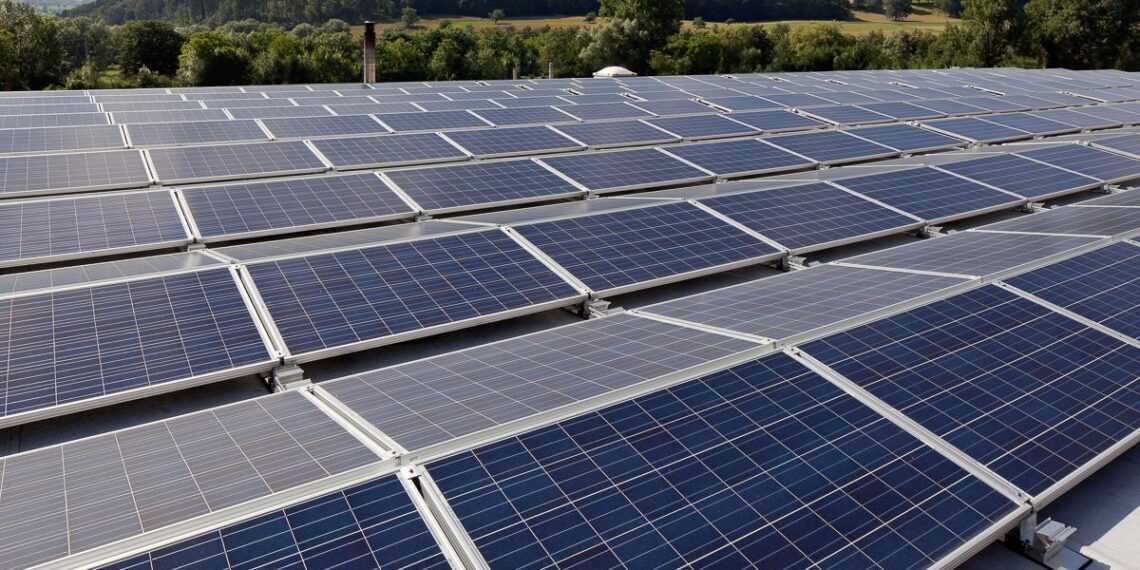 Переваги та недоліки сонячних електростанцій в Україні